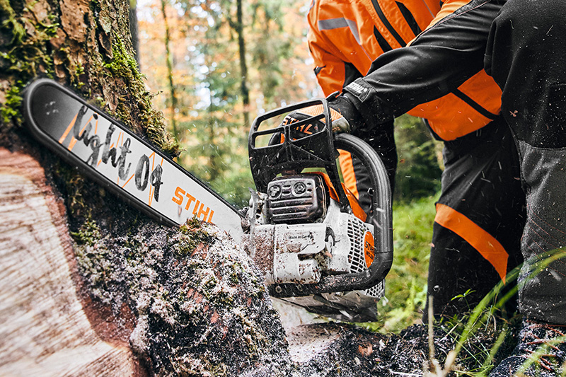 STIHL Benzin-Motorsäge für den Forst